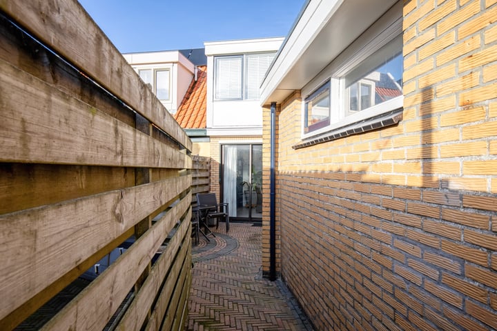 View photo 36 of Langeveldstraat 19