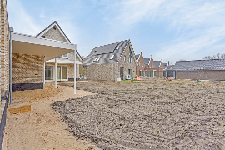 Foto 34 van Dries 12