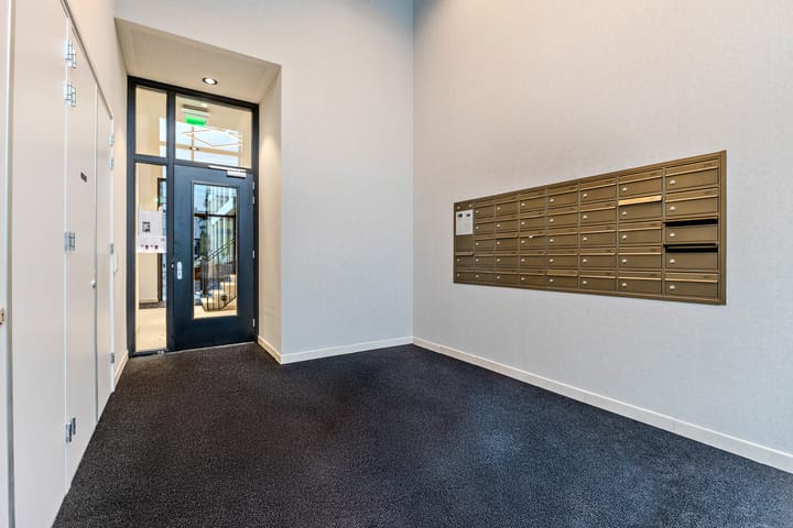 Photo 5 of Mies van der Rohestraat 259