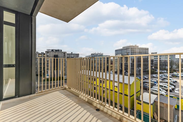 Photo 13 of Mies van der Rohestraat 259