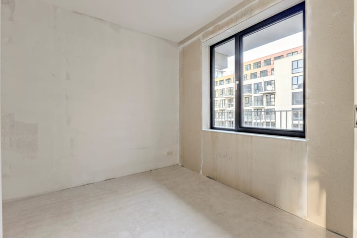 Photo 18 of Mies van der Rohestraat 259