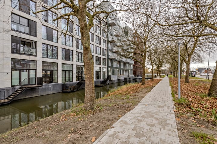 Photo 23 of Mies van der Rohestraat 259