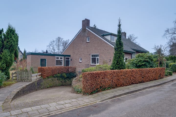 Foto 4 van Nobellaan 1