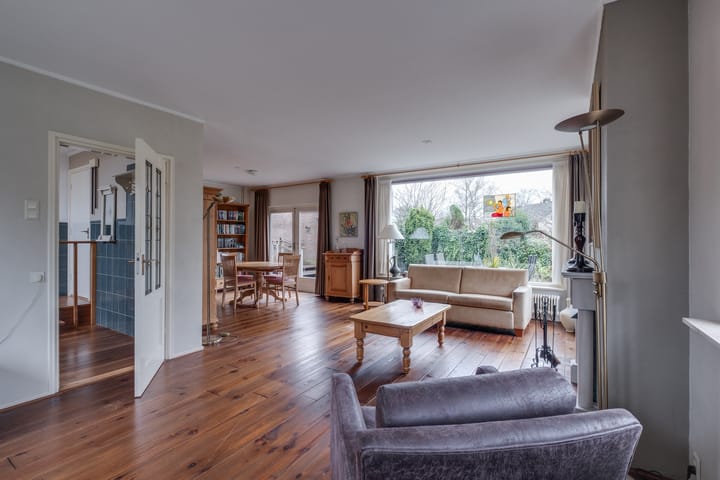 Foto 9 van Nobellaan 1