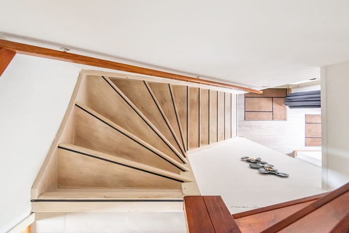 Foto 16 van Reggestraat 4