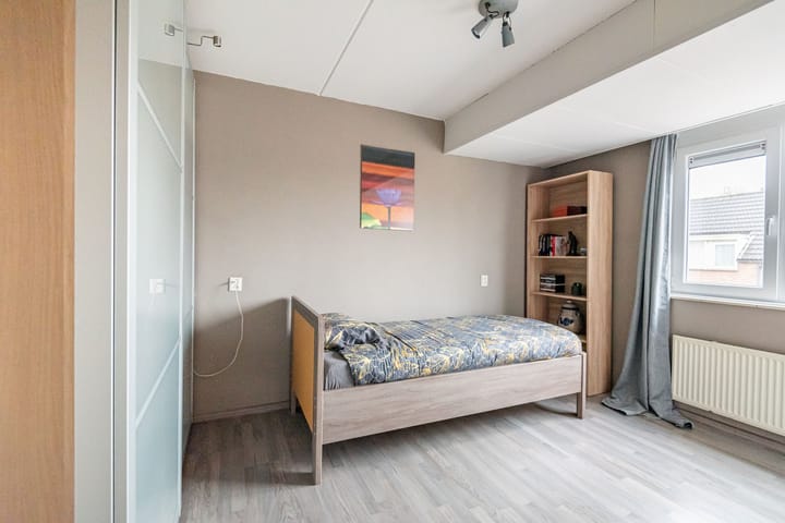 Foto 18 van Reggestraat 4