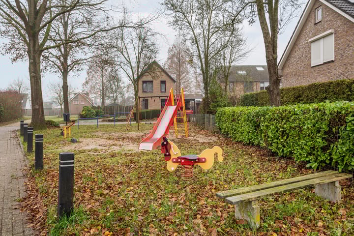 Foto 38 van Reggestraat 4