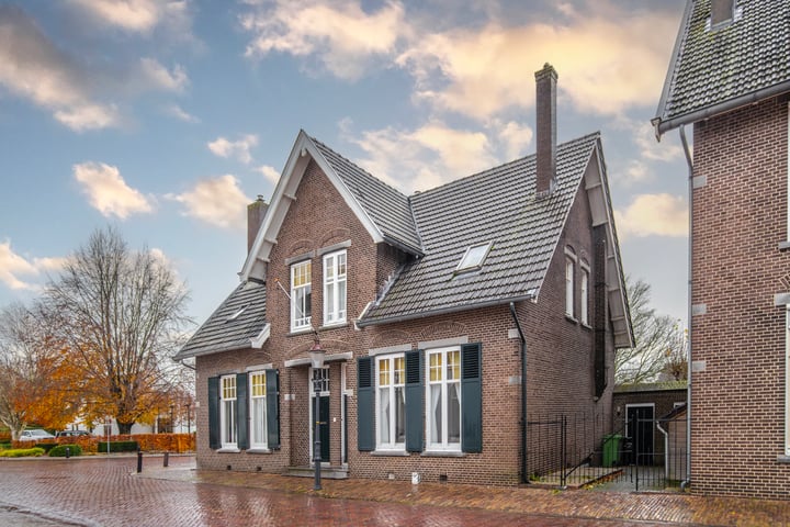 Bekijk foto 1 van Hoofdstraat 3