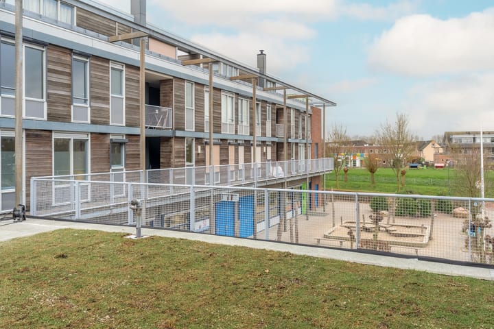 Foto 3 van Bronmos 52