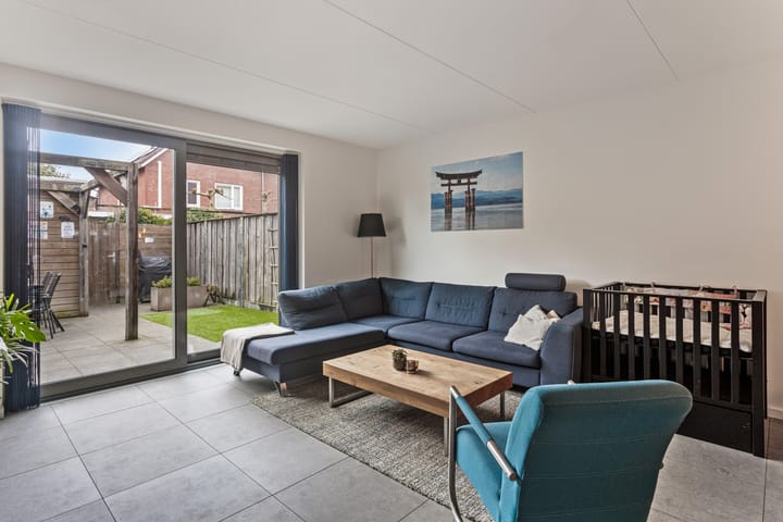 Foto 3 van Hoefsmid 9