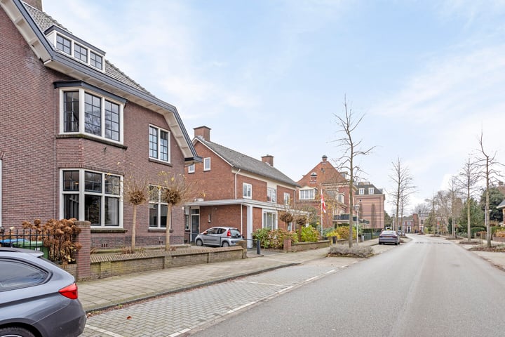 Bekijk foto 43 van Kortenaerstraat 10