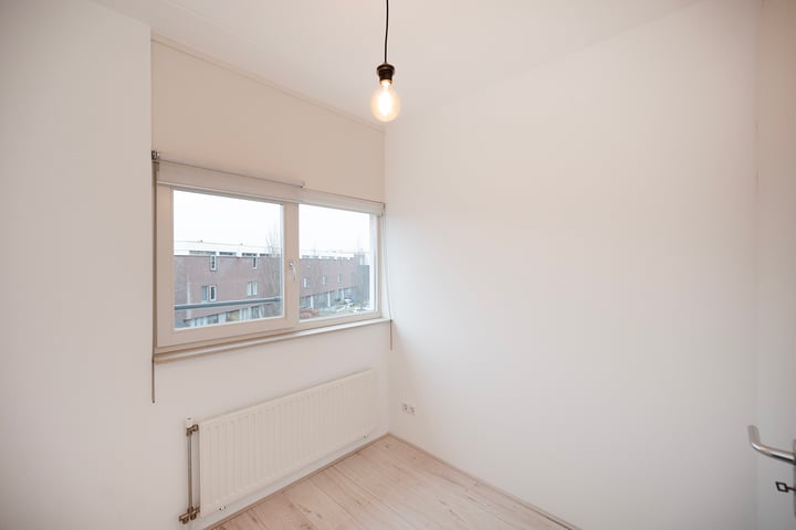 Bekijk foto 19 van Kooikerstraat 21