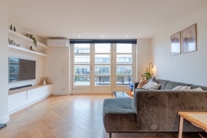 Photo 19 of Bilderdijkstraat 19