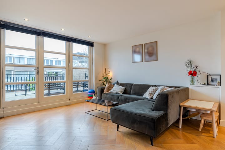 Photo 20 of Bilderdijkstraat 19