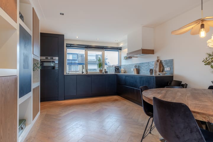 Photo 26 of Bilderdijkstraat 19