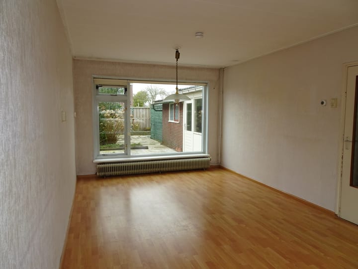 Photo 2 of Van Goghstraat 2