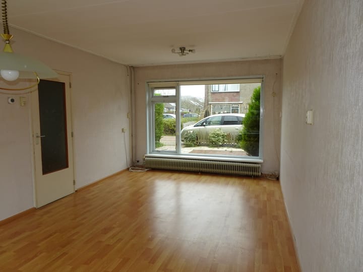 Photo 10 of Van Goghstraat 2