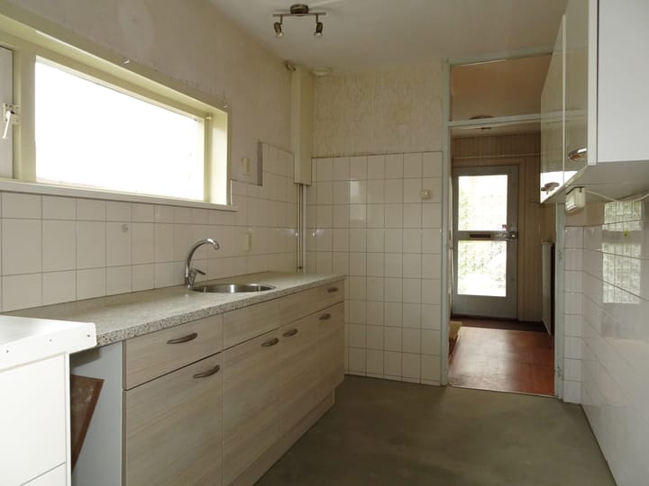 Photo 12 of Van Goghstraat 2