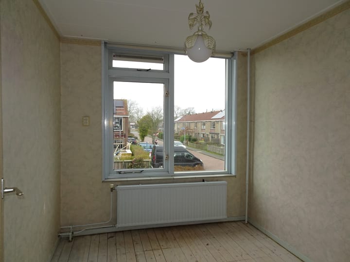 Photo 18 of Van Goghstraat 2