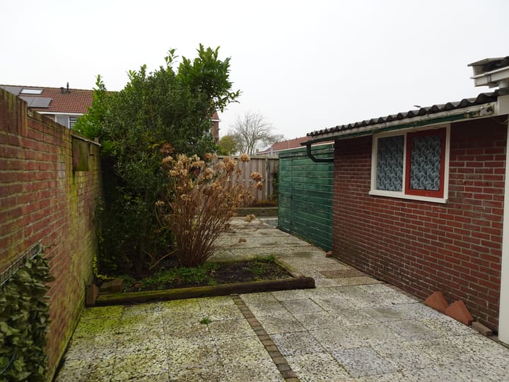 Photo 26 of Van Goghstraat 2