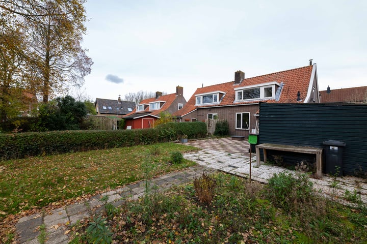 Bekijk foto 31 van Dorpsweg 10