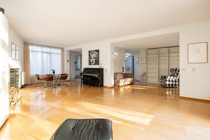 Foto 35 van Bomela 9