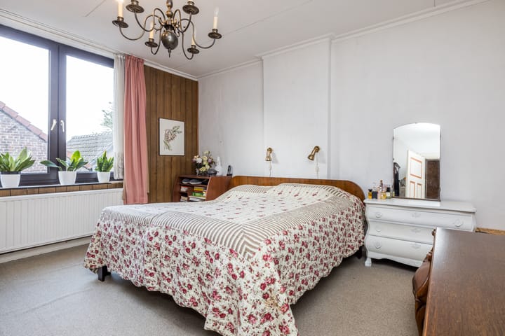 Photo 14 of Groenseykerstraat 40