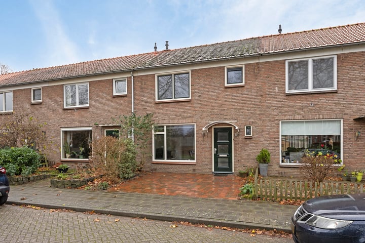 View photo 1 of Bekkumerstraat 36