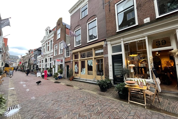 Bekijk foto 27 van Schagchelstraat 37