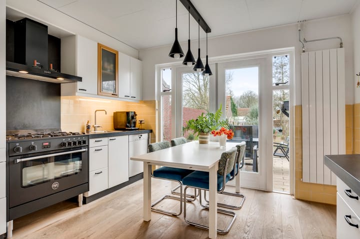 Photo 12 of Bosstraat 9