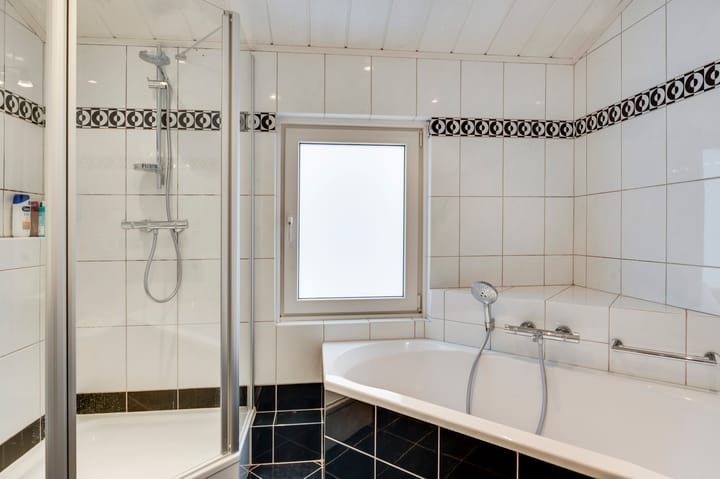 Photo 23 of Bosstraat 9