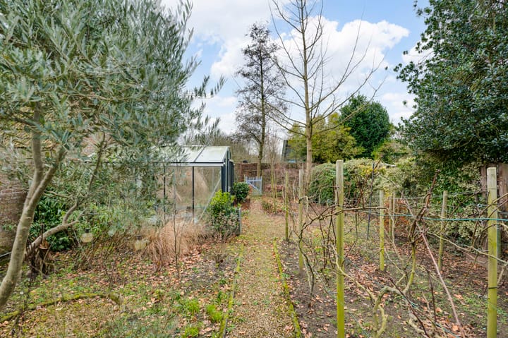 Photo 29 of Bosstraat 9