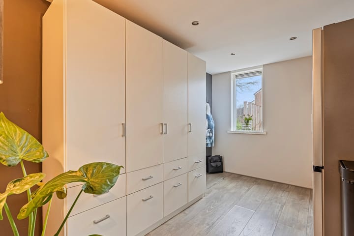 Foto 13 van de Plevier 20