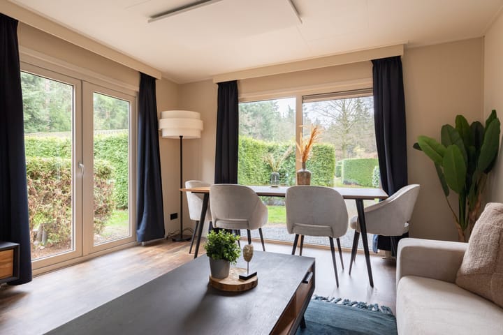 Photo 7 of Nieuwe Prinsenweg 7-17A