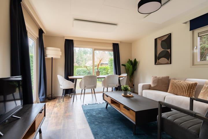 Photo 8 of Nieuwe Prinsenweg 7-17A