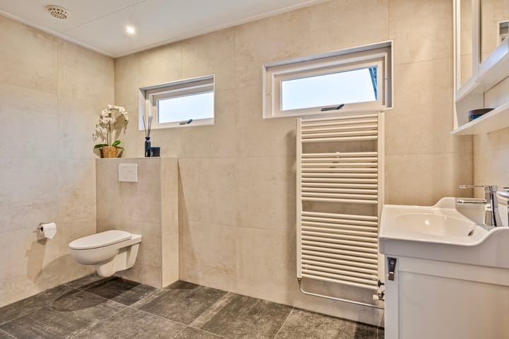 Foto 17 van Vemderdwarsweg 5