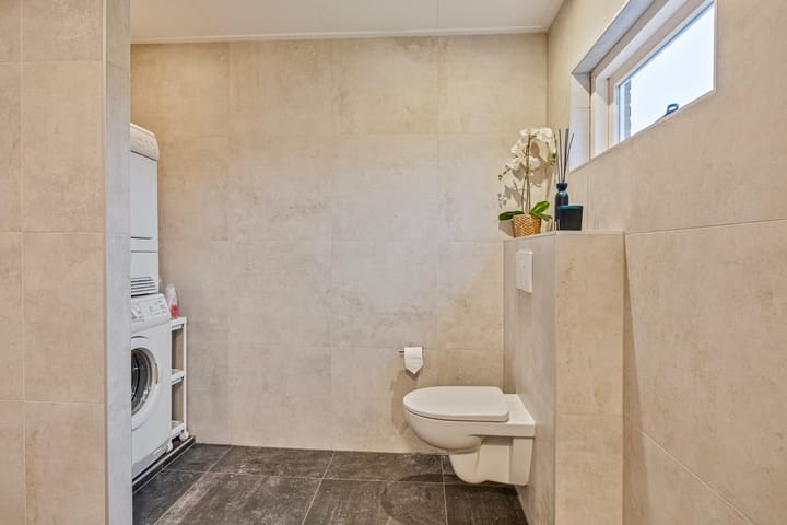 Foto 18 van Vemderdwarsweg 5