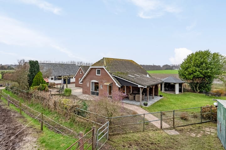 Foto 43 van Vemderdwarsweg 5