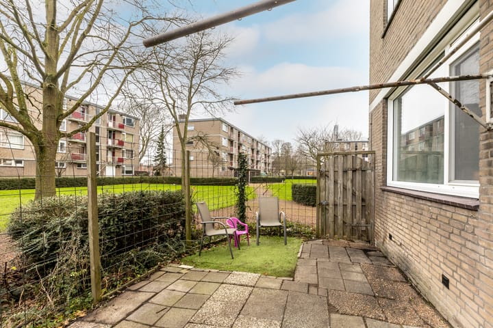 Foto 25 van Burgemeester Crezéestraat 77