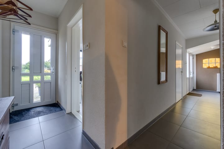 Foto 21 van Bovensteveenweg 2