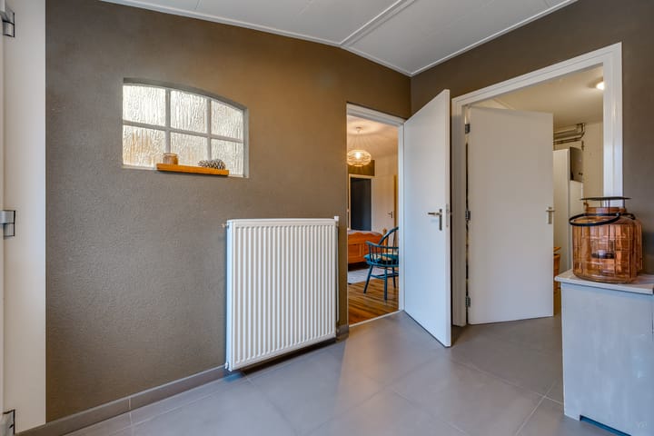 Foto 31 van Bovensteveenweg 2