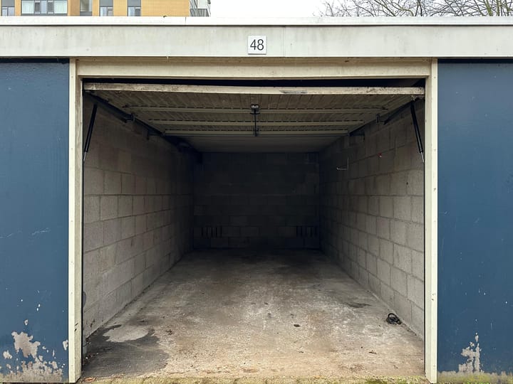 Photo 1 of Johannes Poststraat 2-19