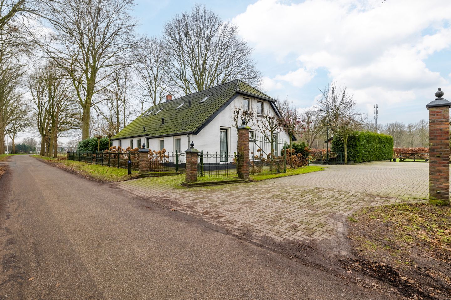 Photo 1 of Wilfred Stillweg 1