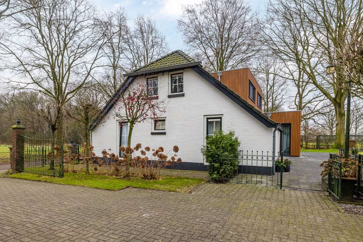 Photo 9 of Wilfred Stillweg 1