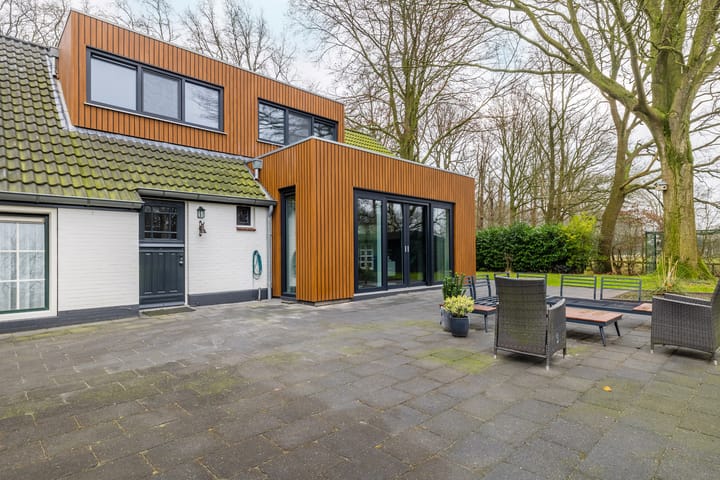 Photo 48 of Wilfred Stillweg 1