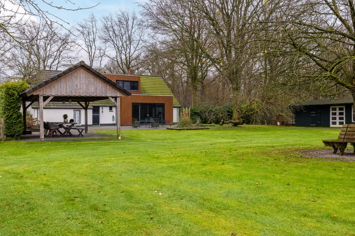 Photo 57 of Wilfred Stillweg 1