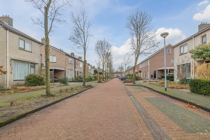 Bekijk foto 32 van Kievitlaan 19