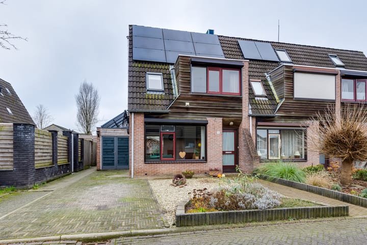 Photo 1 of Pater Jan de Vriesstraat 44