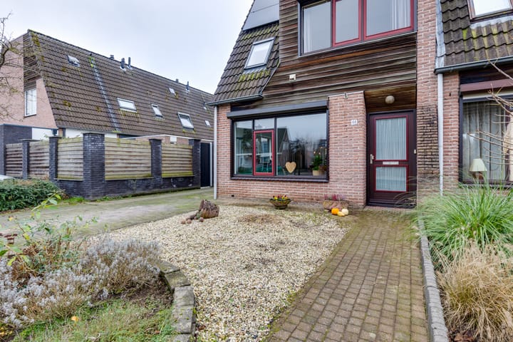 Photo 4 of Pater Jan de Vriesstraat 44