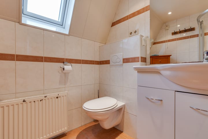 Photo 32 of Pater Jan de Vriesstraat 44